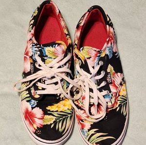 Vans floral low-top sneakers. Womens size 7.5. Excellent condition